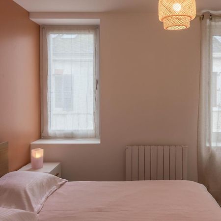 Beau Quartier Et Central, Maison Spacieuse Avec Cour, 3 Chambres, 3 Salles De Bains A 10 Min A Pied De La Gare Orléans Exterior foto