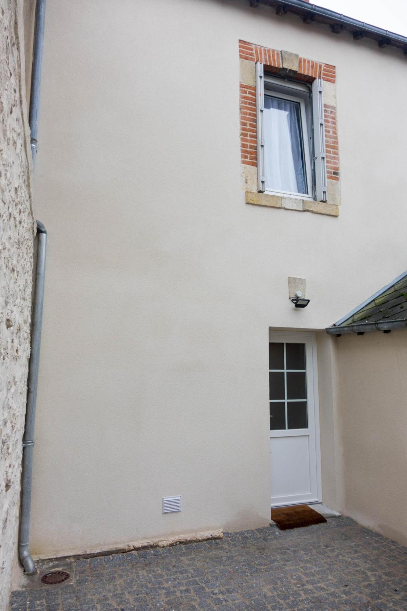 Beau Quartier Et Central, Maison Spacieuse Avec Cour, 3 Chambres, 3 Salles De Bains A 10 Min A Pied De La Gare Orléans Exterior foto